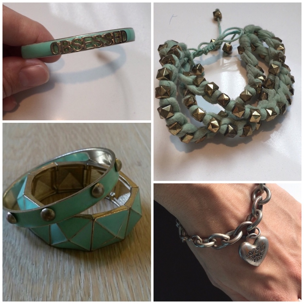 Lot of 4 sets teal bracelets